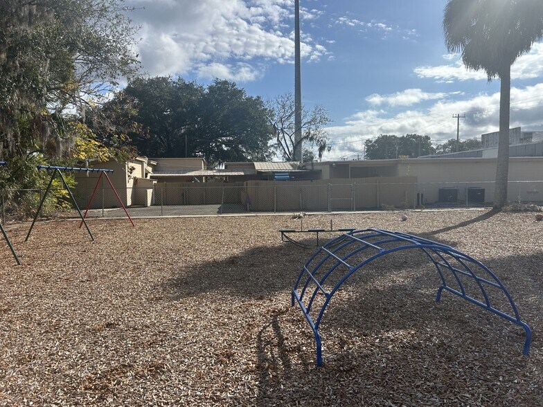 More Photos Of 1210 Saint Johns Ave, Palatka Office For Sale