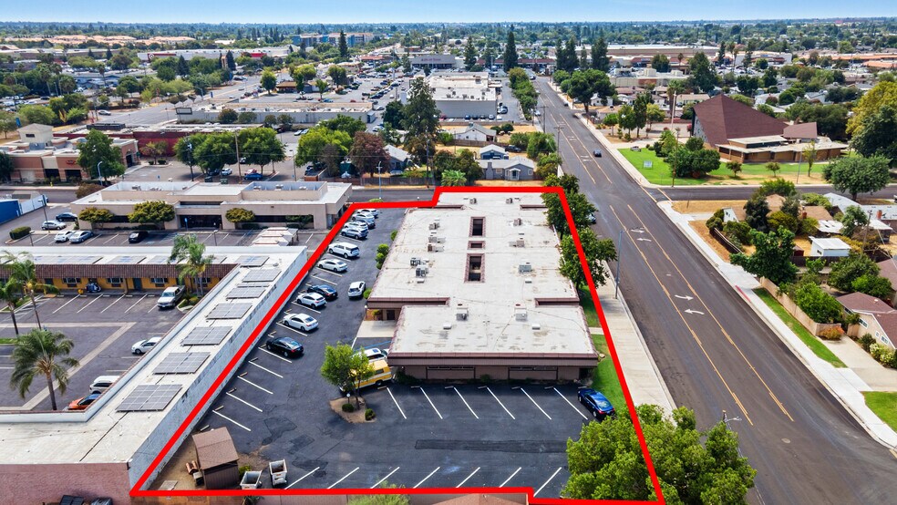 More Photos Of 1629 Pollasky Ave, Clovis Office For Sale