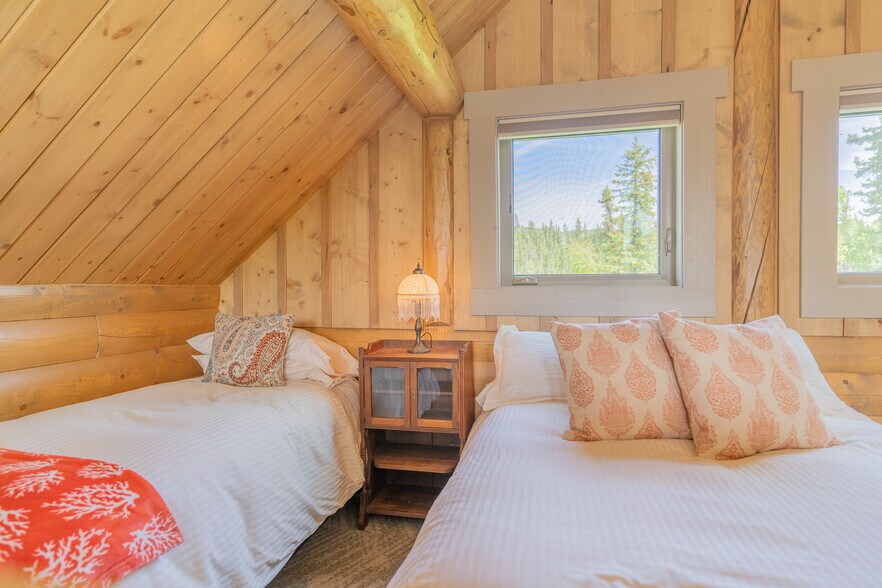 More Photos Of Quartz Lake, Delta Junction Lodge Meeting Hall For Sale