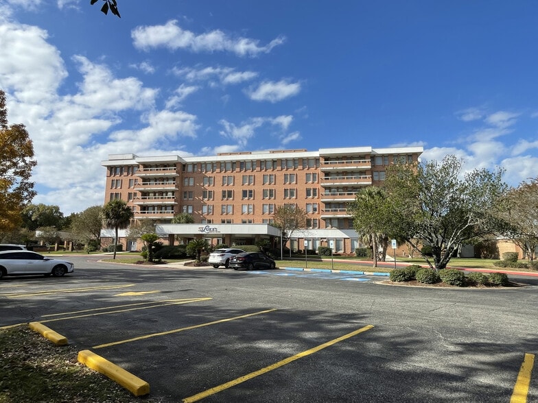 Primary Photo Of 4201 Woodland Dr, New Orleans Rehabilitation Center For Sale