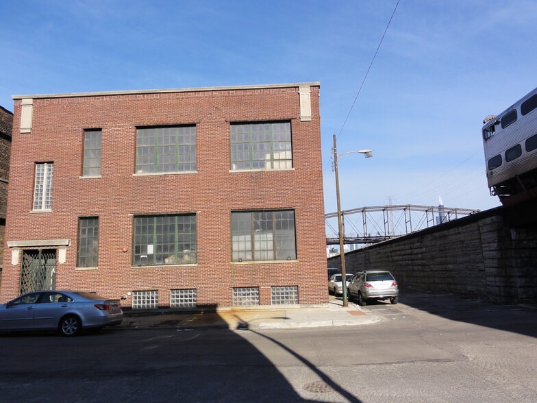 More Photos Of 401 N Wood St, Chicago Flex For Lease