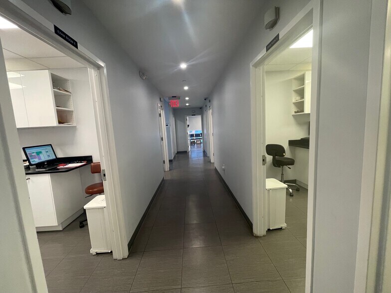 More Photos Of 3808 Union St, Flushing Office Residential For Lease