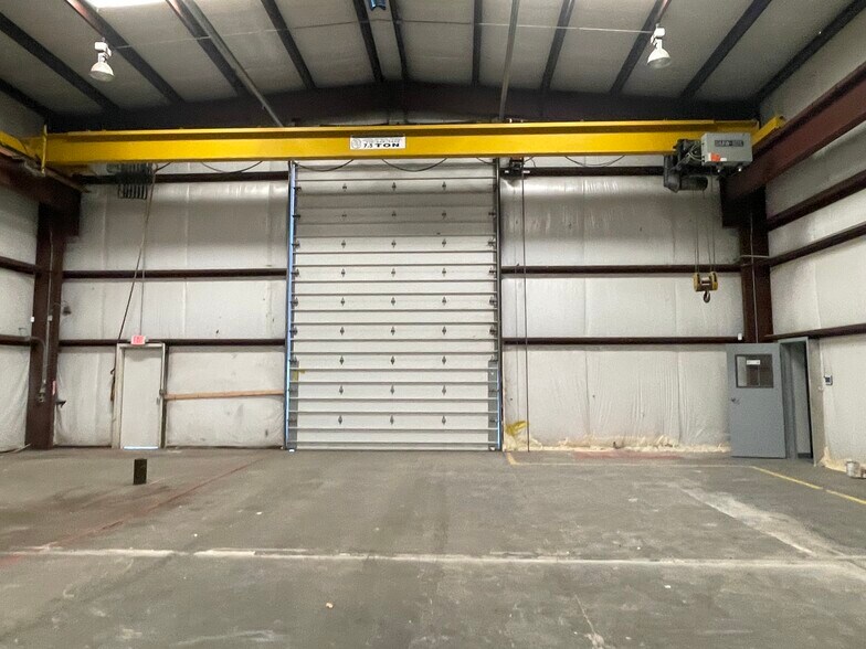 More Photos Of 6307 E Hwy 270, Alderson Warehouse For Lease