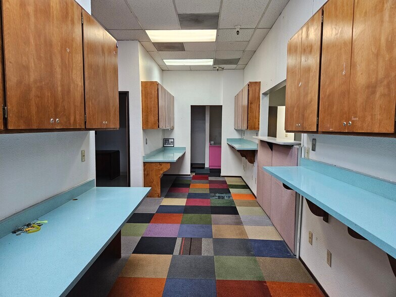 More Photos Of 2501 McHenry Ave, Modesto Freestanding For Sale