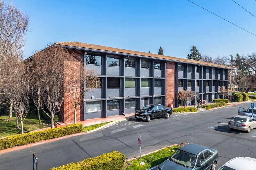 More Photos Of 2 Scripps Dr, Sacramento Medical For Lease
