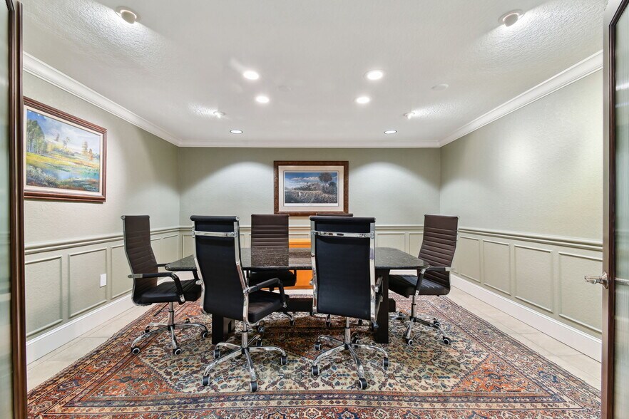 More Photos Of 1137 Bartow Rd, Lakeland Office For Lease