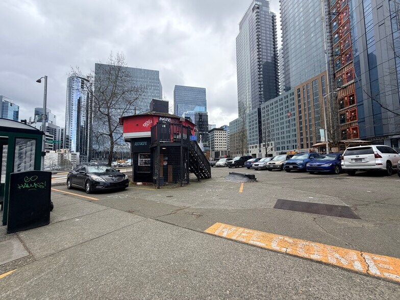 More Photos Of 2404 7th Ave, Seattle Land For Sale