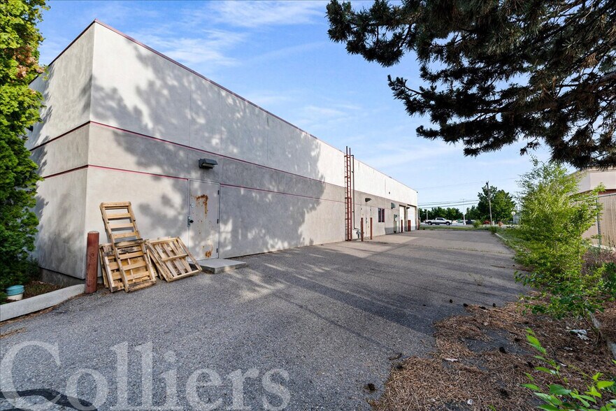 More Photos Of 8778 W Fairview Ave, Boise Freestanding For Sale