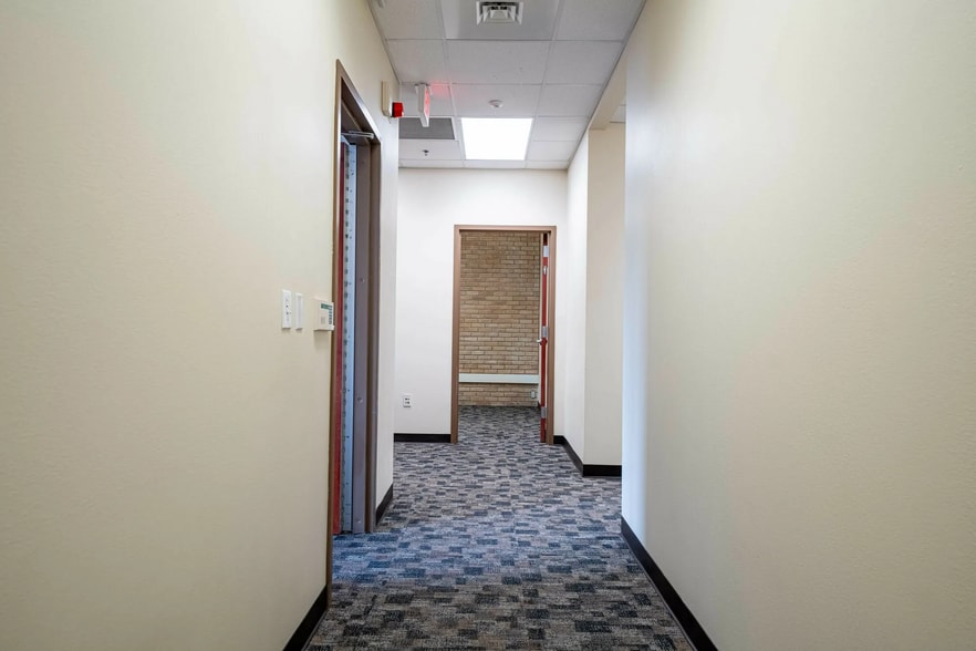 More Photos Of 1121 E Austin, Harlingen Office For Lease