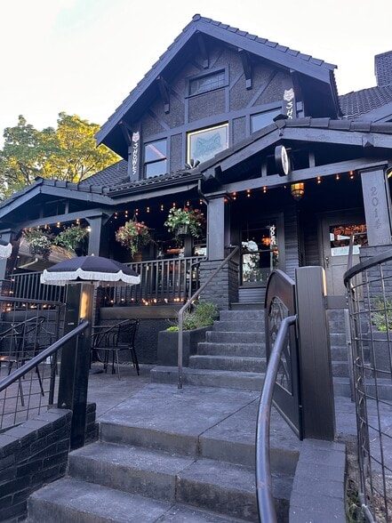 More Photos Of 2014 Main St, Vancouver General Retail For Sale