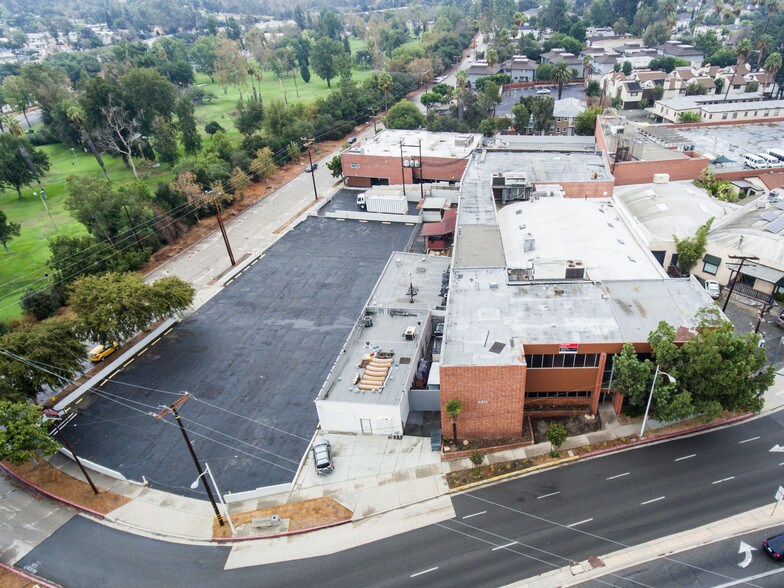 More Photos Of 220-306 Pasadena Ave, South Pasadena Light Distribution For Lease