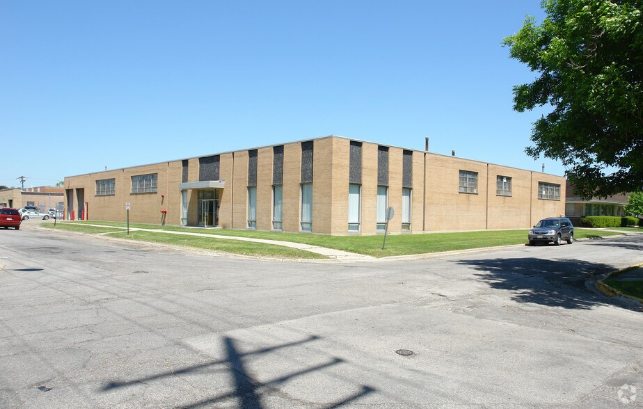 Primary Photo Of 1701 N 33rd Ave, Melrose Park Manufacturing For Lease