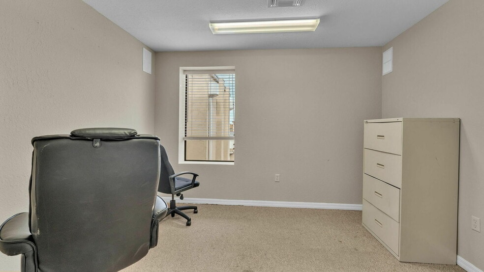 More Photos Of 415 E Main St, Bartow Office For Lease