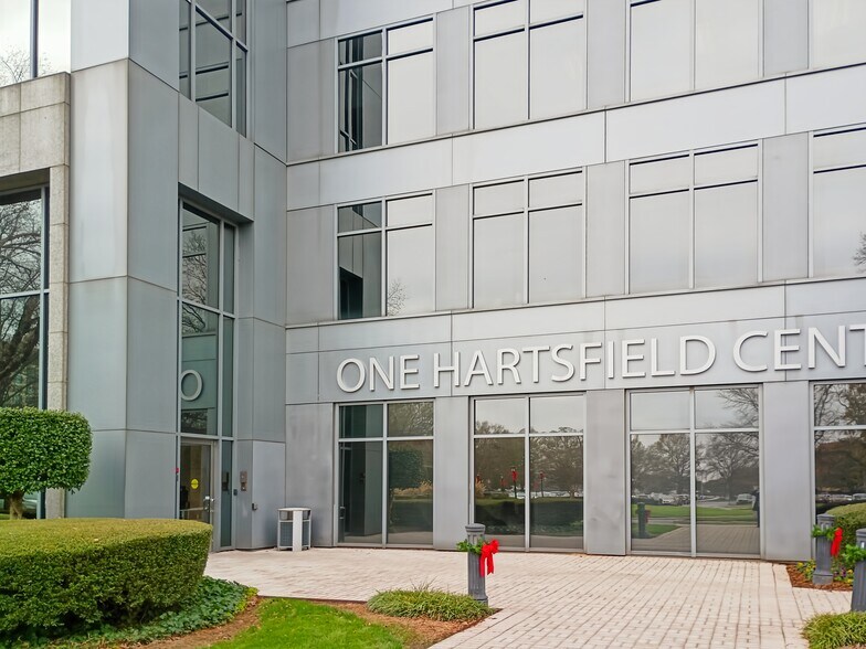 More Photos Of 100 Hartsfield Centre Pky, Atlanta Coworking Space