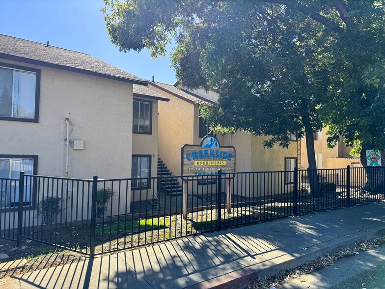 More Photos Of 32 E Main St, Winters Apartments For Sale