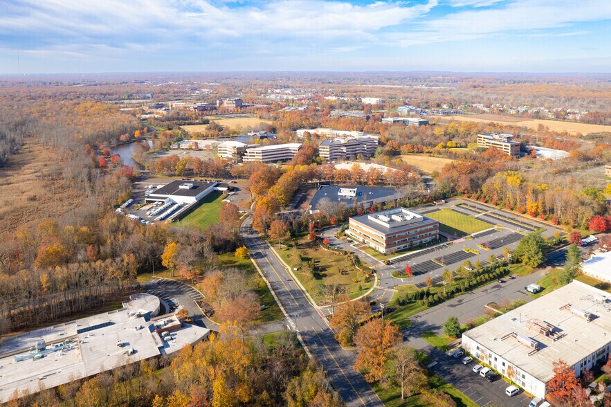 More Photos Of 21 Roszel Rd, Princeton Office For Lease