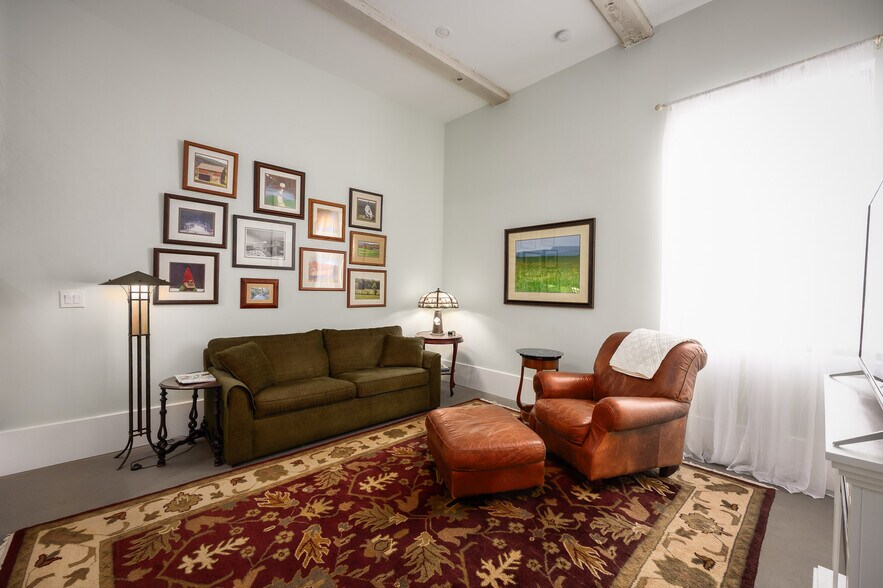 More Photos Of 81 N Main St, Ellenville Office Residential For Sale