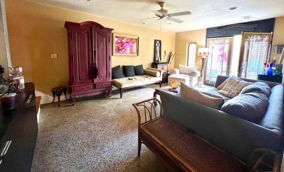 More Photos Of 5537 Canal Blvd, New Orleans Freestanding For Sale