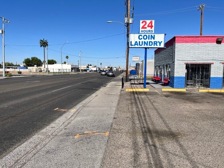 More Photos Of 2538 E McDowell Rd, Phoenix Freestanding For Lease