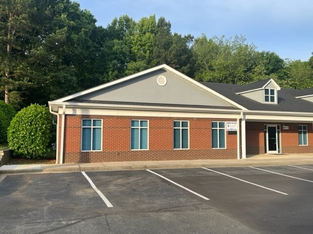 More Photos Of 8045 Corporate Center Dr, Charlotte Coworking Space