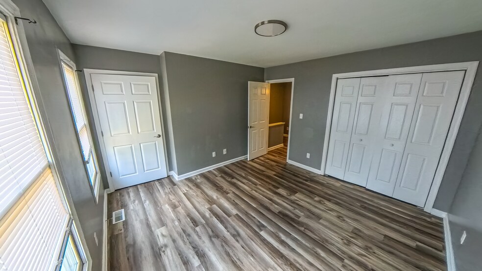 More Photos Of 2920-2952 Epperley Ave NW, Roanoke Apartments For Sale