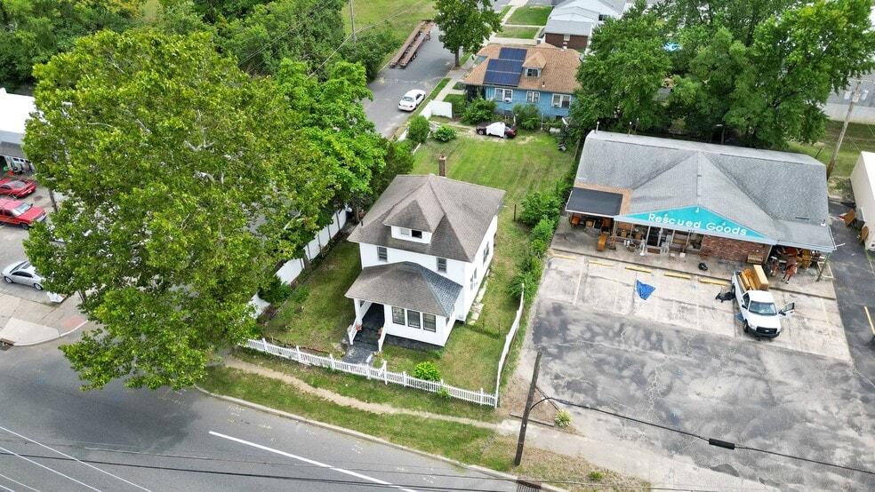 More Photos Of 600 W Broad St, Paulsboro Specialty For Sale