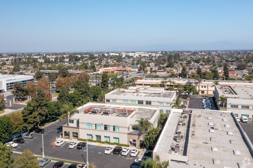 More Photos Of 5882 Bolsa Ave, Huntington Beach Office For Lease