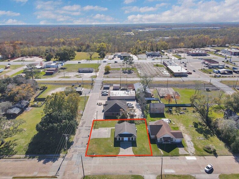 More Photos Of 1522 Sam Houston St, Liberty Office For Sale