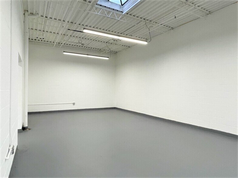 More Photos Of 230 Somerville Ave, Somerville Warehouse For Lease