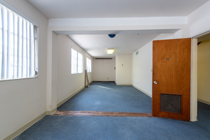 More Photos Of 4608 N Nebraska Ave, Tampa Religious Facility For Sale