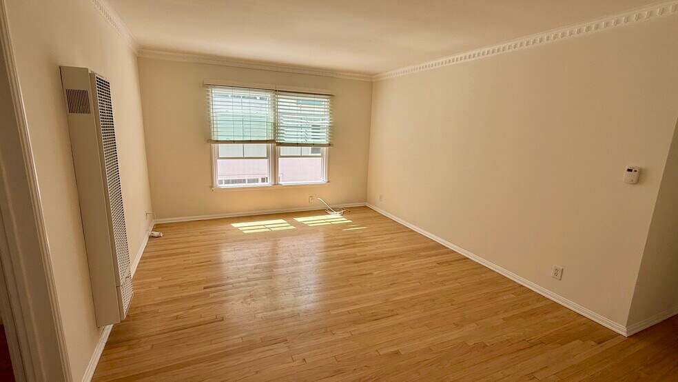 More Photos Of 228 Idaho Ave, Santa Monica Apartments For Sale