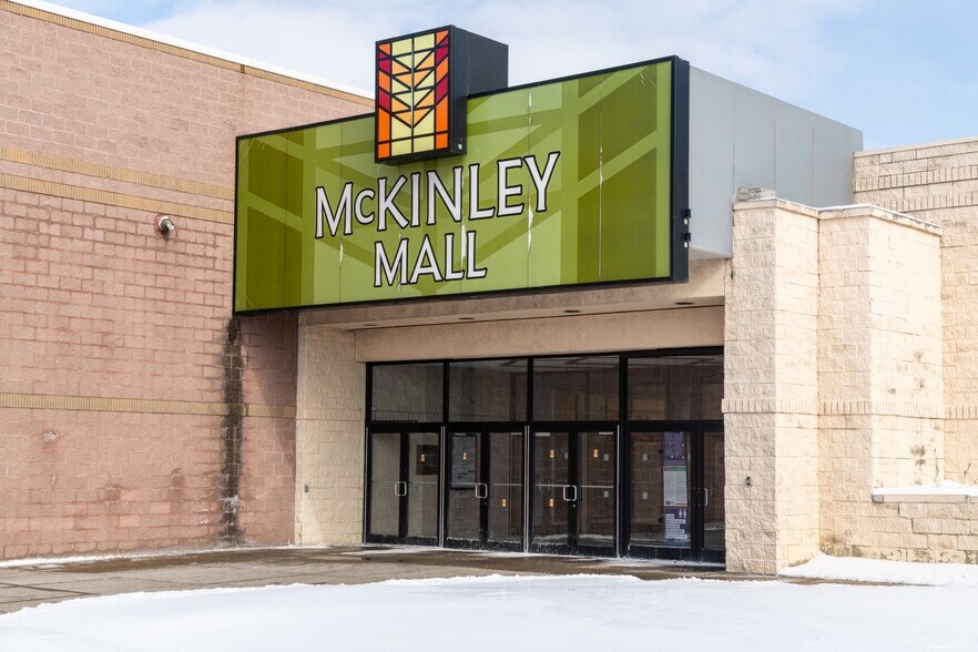 More Photos Of 3701 McKinley Pky, Buffalo General Retail For Sale
