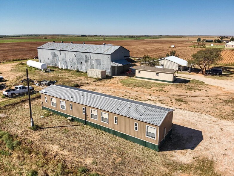 More Photos Of 7007 Farm to Market 846, Knott Office For Sale