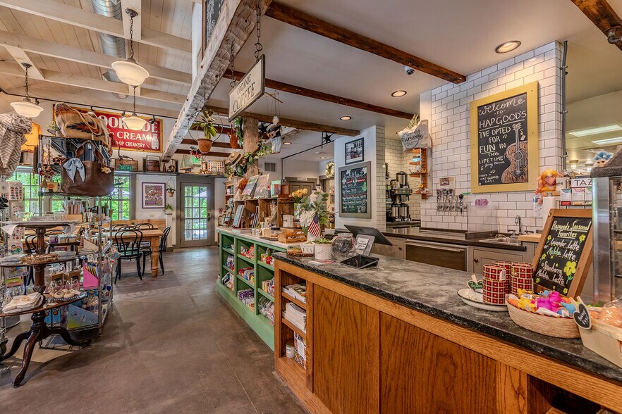 More Photos Of 305 Main St, Peru Restaurant For Sale
