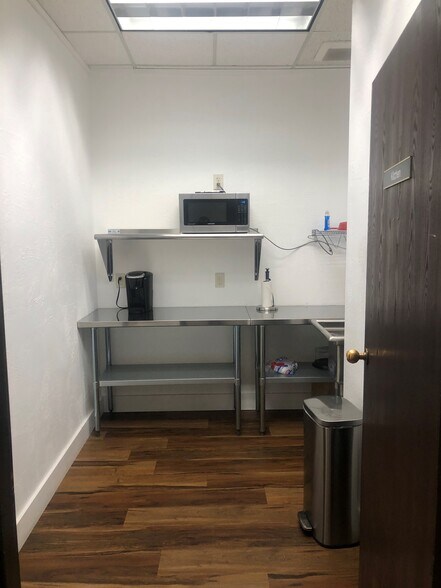 More Photos Of 955 S Virginia St, Reno Office For Lease