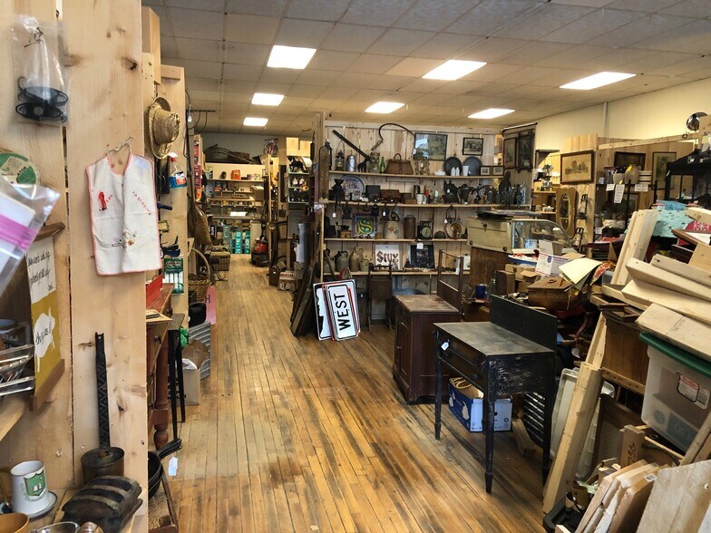 More Photos Of 64-68 Main St, Windsor Storefront For Lease