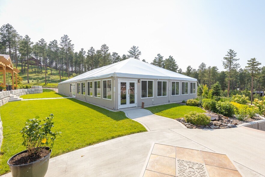 More Photos Of 23204 Summer Creek Dr, Rapid City Hospitality For Sale