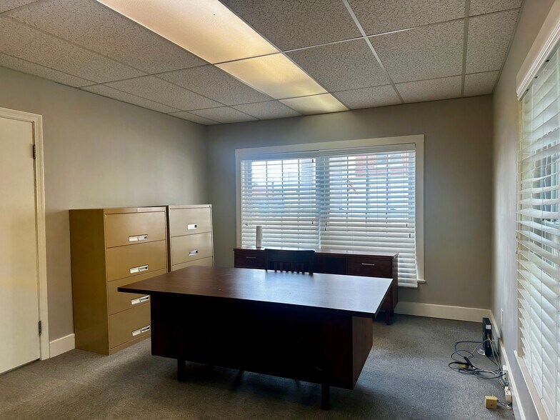More Photos Of 225 E Liberty St, Medina Office For Lease
