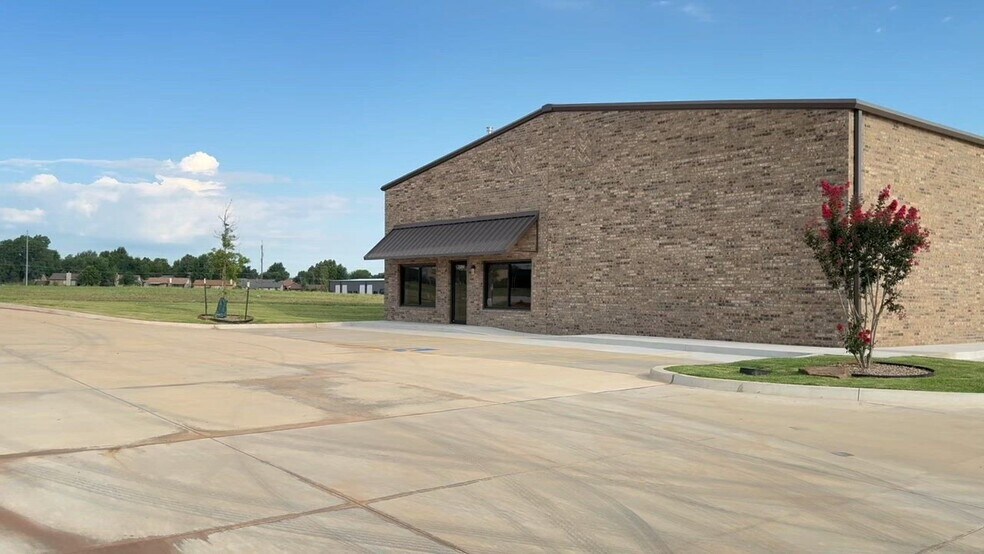 Primary Photo Of 7605 NW 79th Pl, Oklahoma City Industrial For Lease