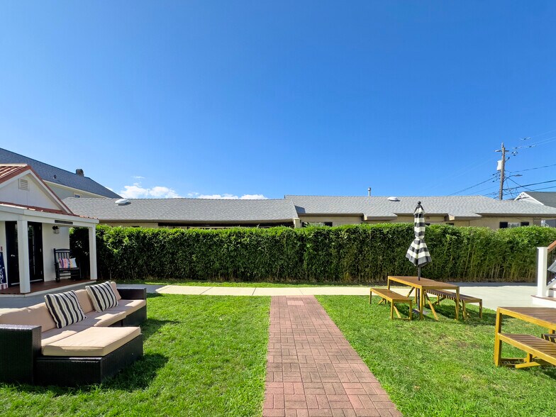 More Photos Of 5100 Atlantic Ave, Wildwood Hotel For Sale
