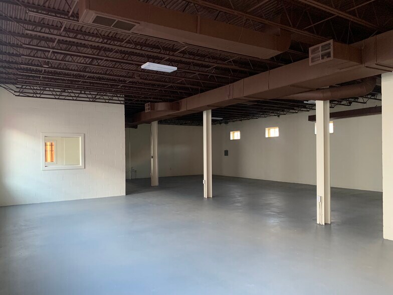 More Photos Of 5810-5814 Seminary Rd, Alexandria Freestanding For Lease