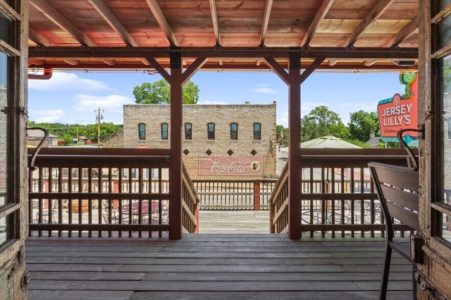 More Photos Of 128 N Pecan, Hico Restaurant For Sale