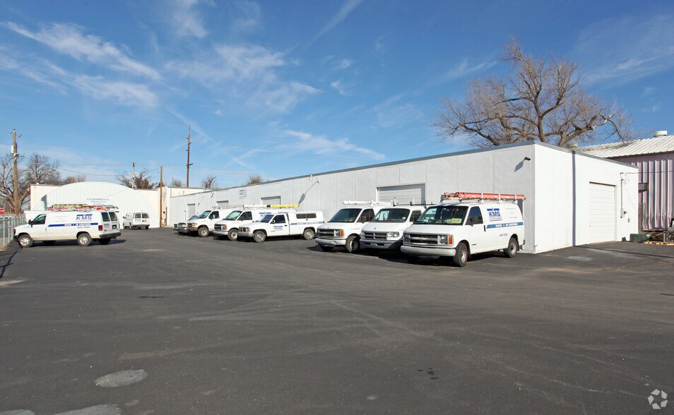 Primary Photo Of 5004 E Archer St, Tulsa Warehouse For Sale