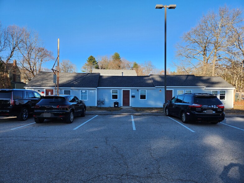 More Photos Of 13 Elm Ct, Easton Office For Lease