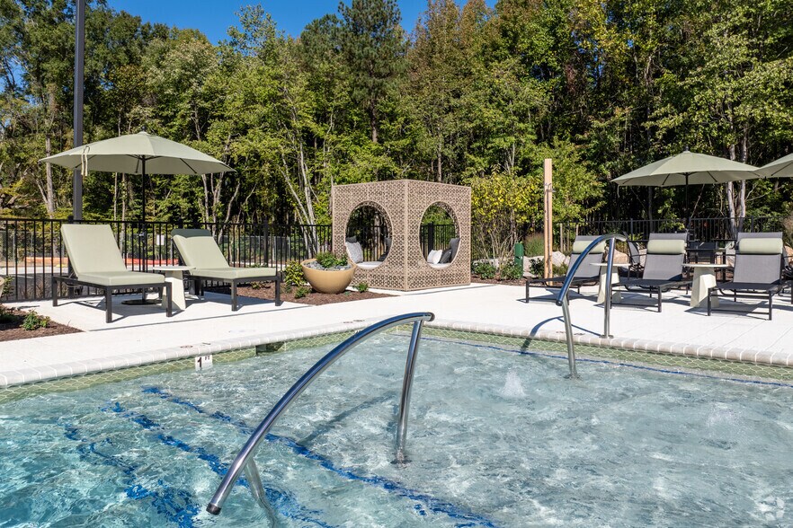 More Photos Of 12400 Dutton Rd, Midlothian Apartments For Sale
