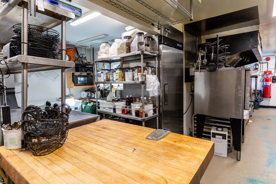 More Photos Of 3621 Vt-103, Mount Holly Restaurant For Sale