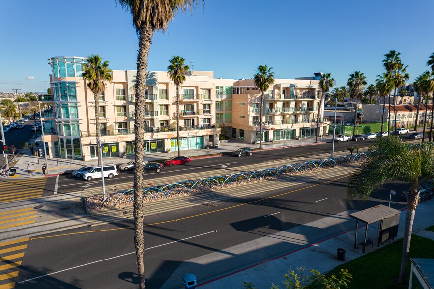 More Photos Of 1598 Long Beach Blvd, Long Beach Storefront Retail Office For Sale