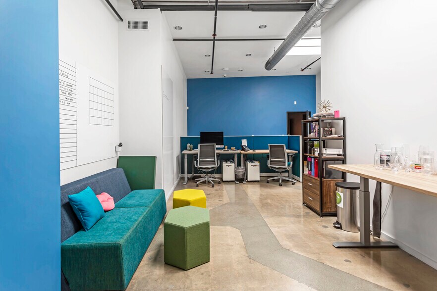 More Photos Of 5285 W Washington Blvd, Los Angeles Loft Creative Space For Lease