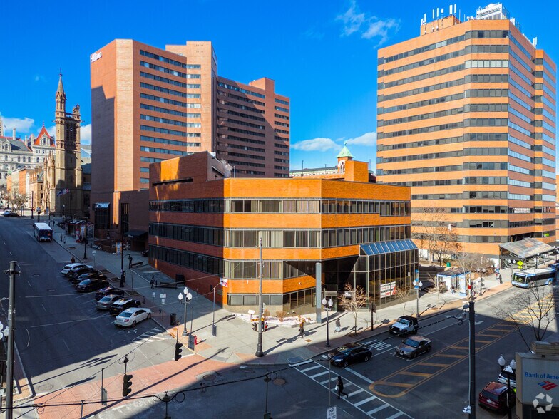 More Photos Of 10 N Pearl St, Albany Office For Lease