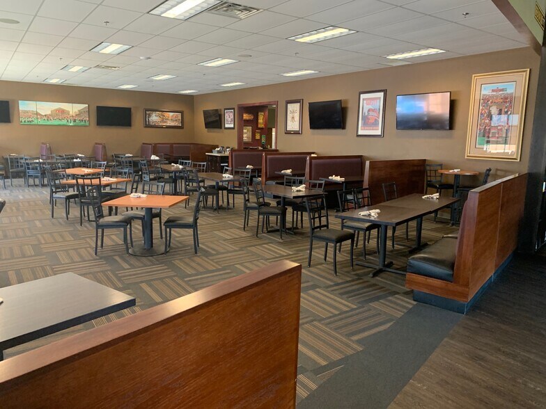 More Photos Of 277 Industrial Dr, Columbus Bowling Alley For Sale